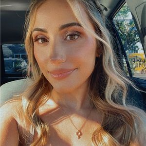 Meet your Posher, Arianna